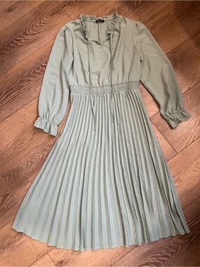 PrettyGarden sage green pleat skirt maxi dress with lantern / balloon sleeve L